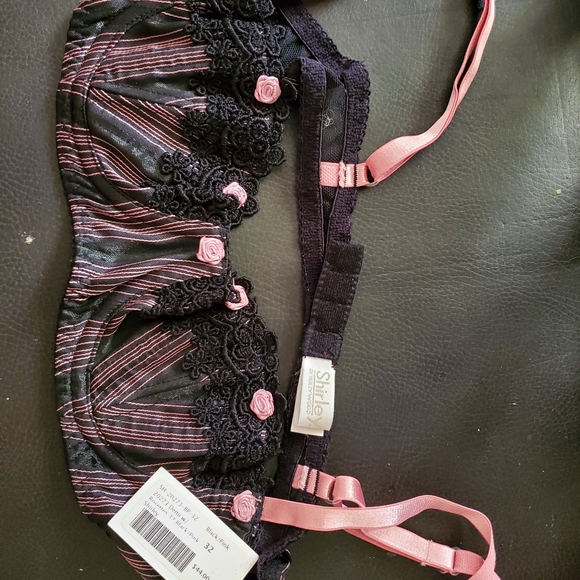 Shirley - New with tags - Dress-up bra - Black/Pink - Size 32 - Picture 5 of 5